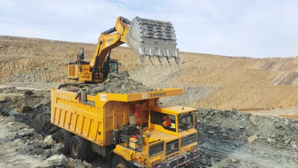 再斬千萬訂單！柳工礦用寬體車征戰廣袤礦區，引領礦山設備新篇章